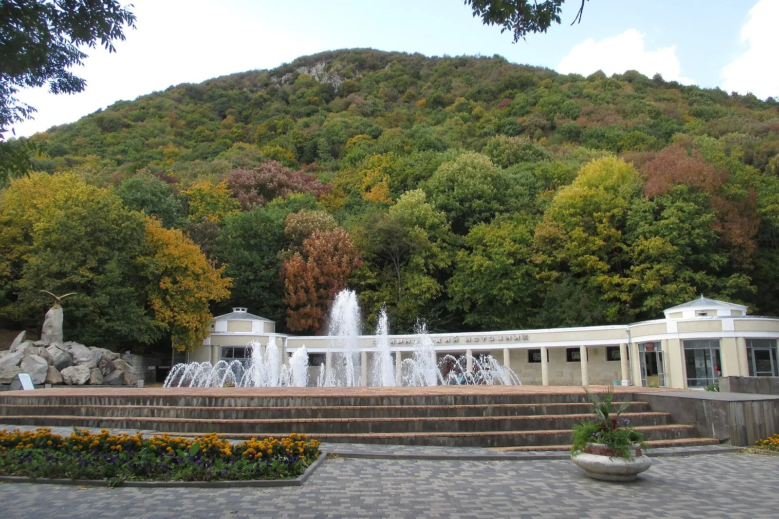 Walking Route in the Caucasus — 1,8 km: hiking in Caucasus