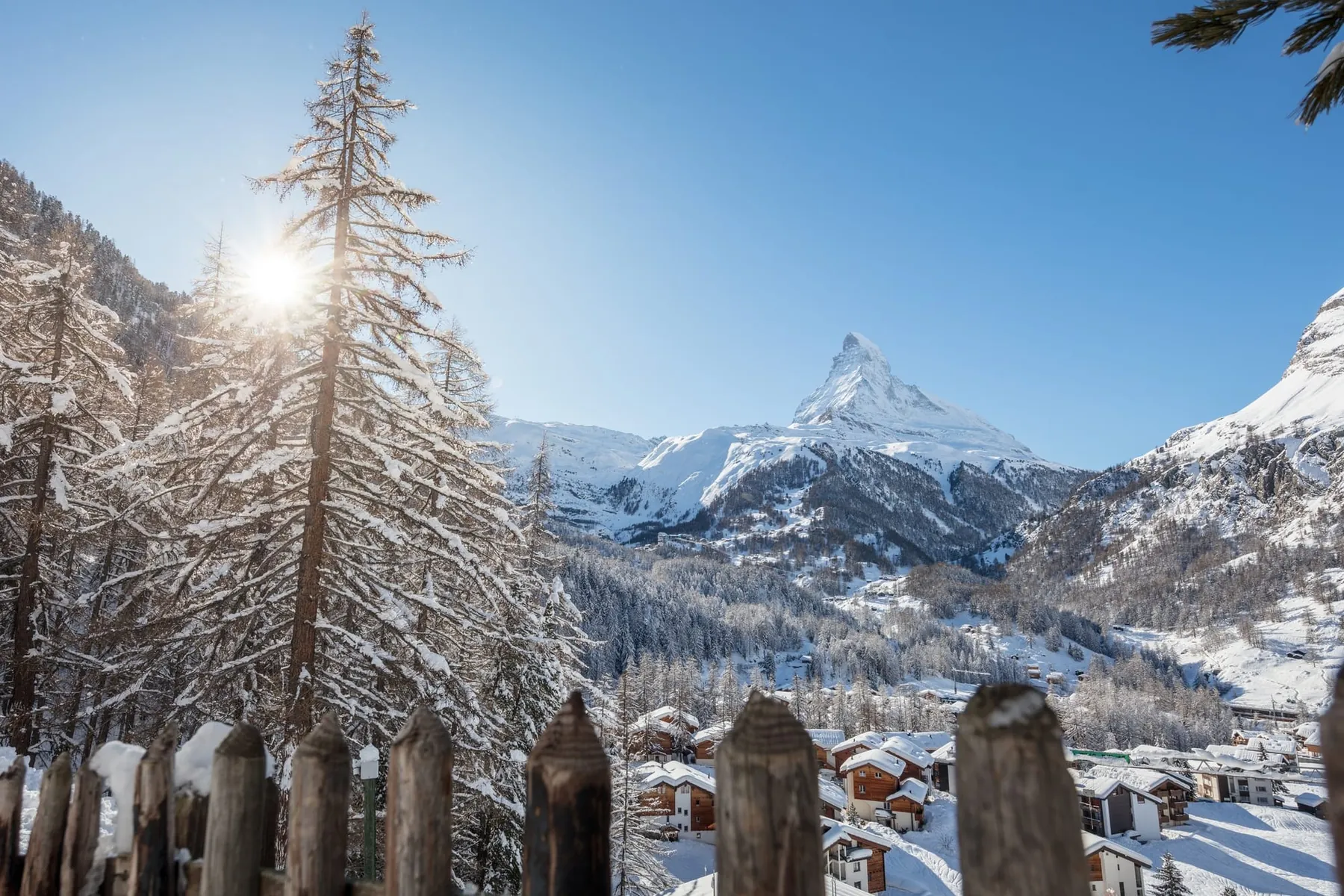 Zermatt Kirche - Zermatt: короткая прогулка по альпийскому посёлку