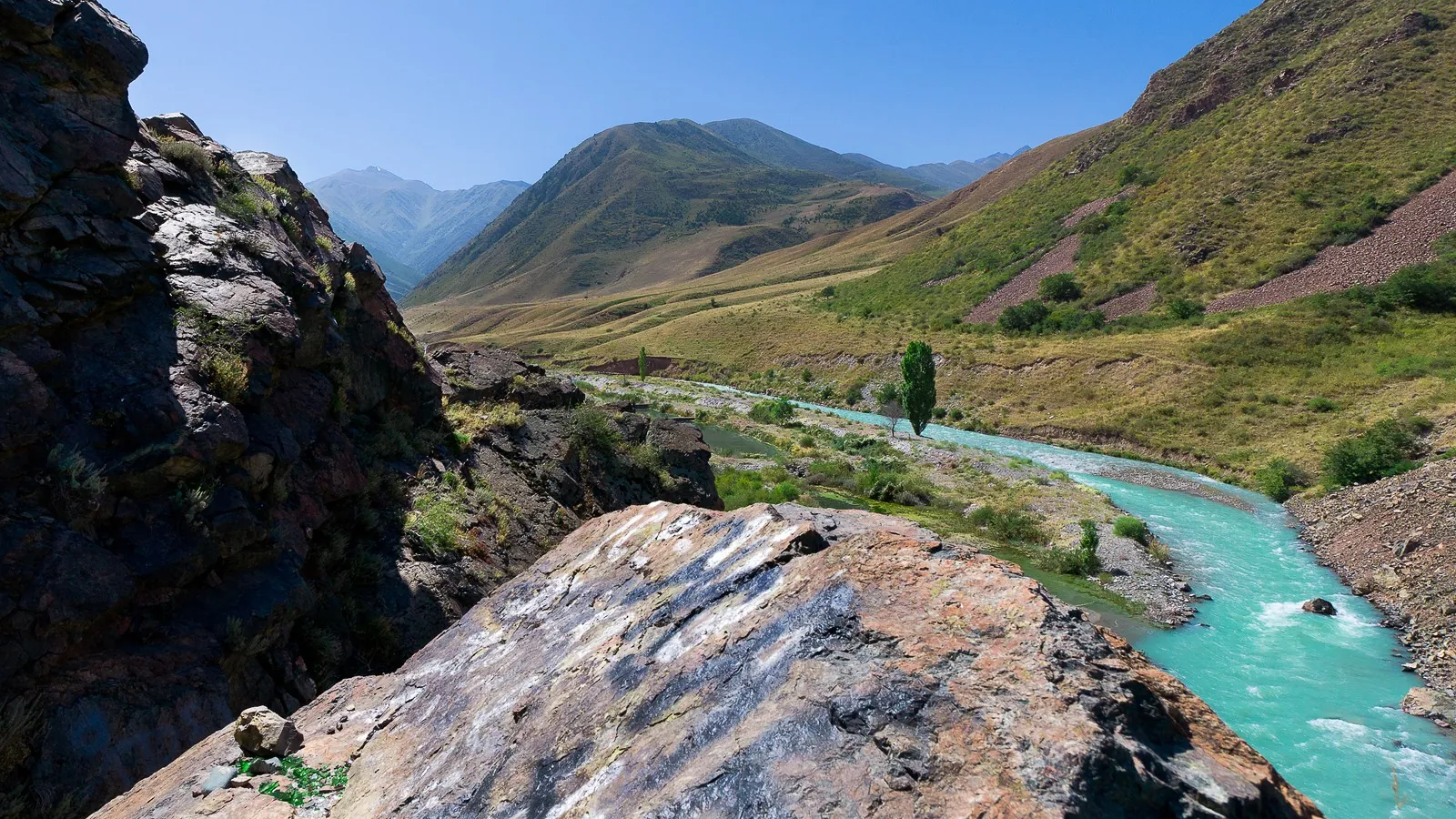 Alamedin Teke-Tor Waterfall