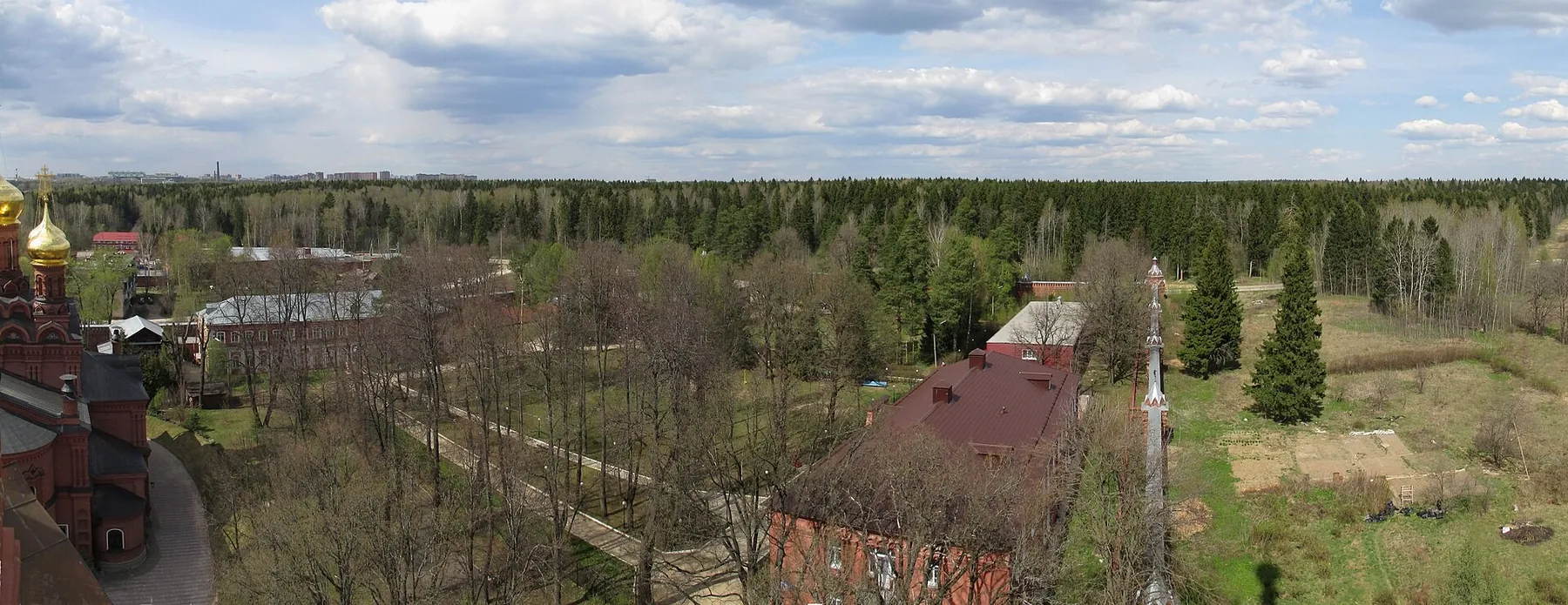 Road to the Lavra